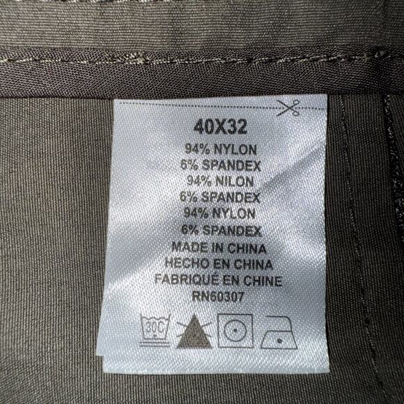 UB Tech Mens Hiking Pants Size 40x32 Green Golf Travel Stretch Outdoors - Picture 6 of 7